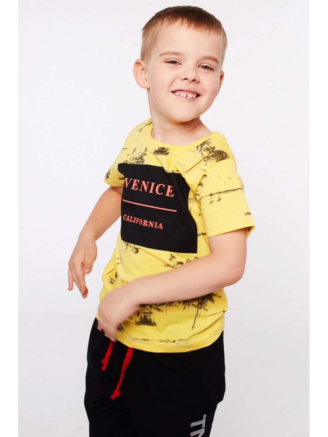 Jungen-T-Shirt mit gelbem Aufdruck NDZ4445 – Online-Shop – Boutique